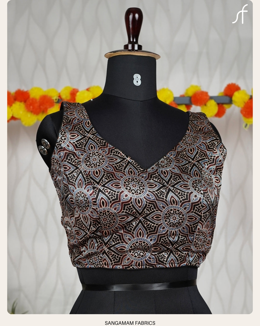 AJRAKH DETAILED MODAL BLOUSE
