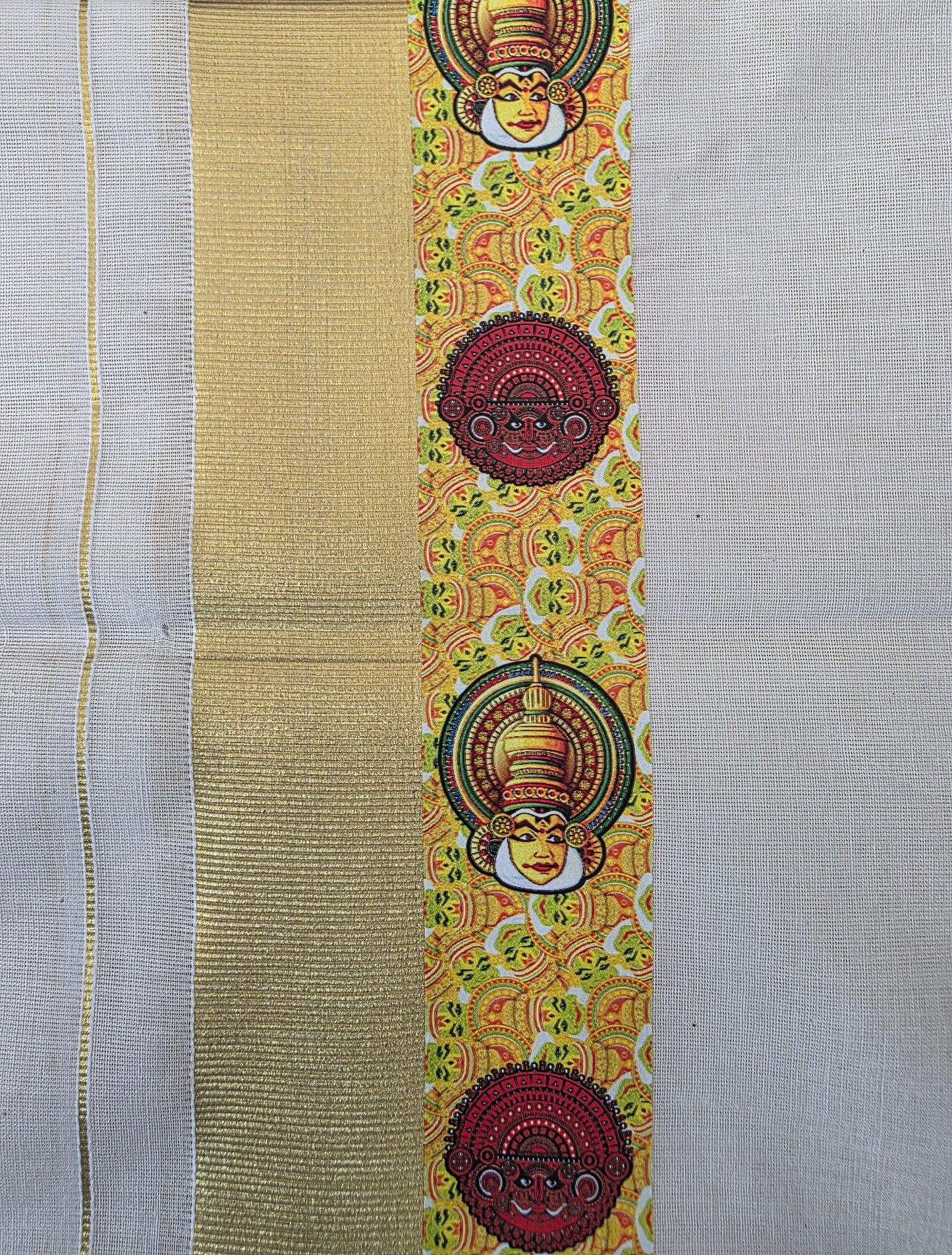 GOLDEN KASVU DOUBLE MUNDU WITH TRADITIONAL STICKER WORK
