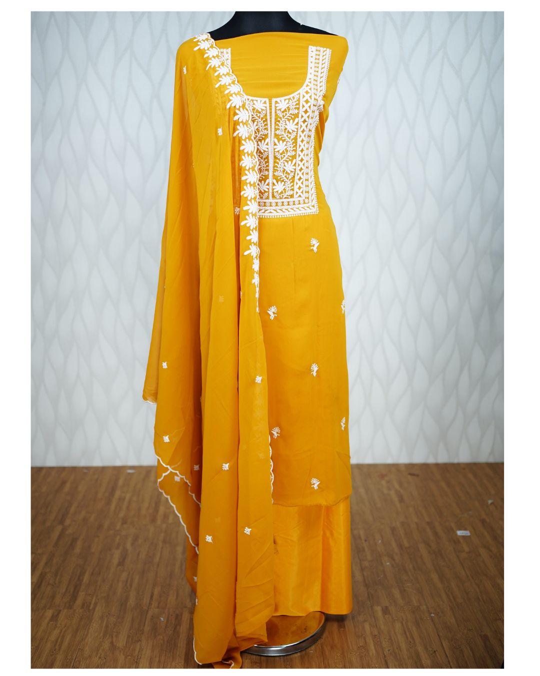 GEORGETTE CHIKANKARI UNSTICHED SALWAR SUIT