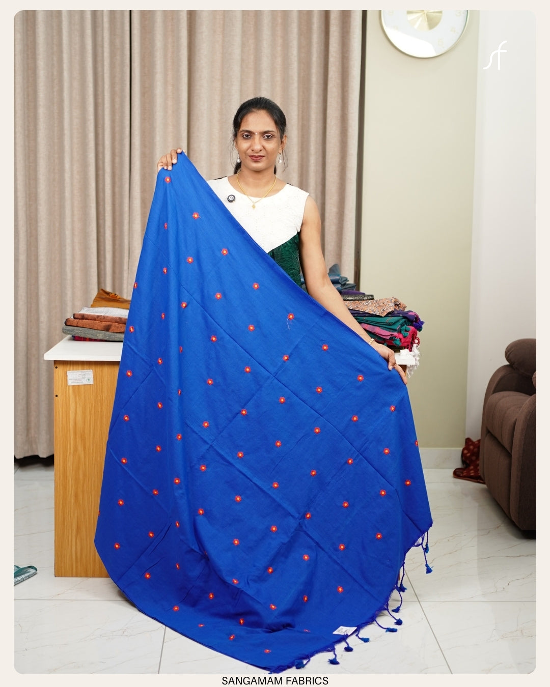 FLORAL EMBROIDERY KHADHI COTTON SAREE