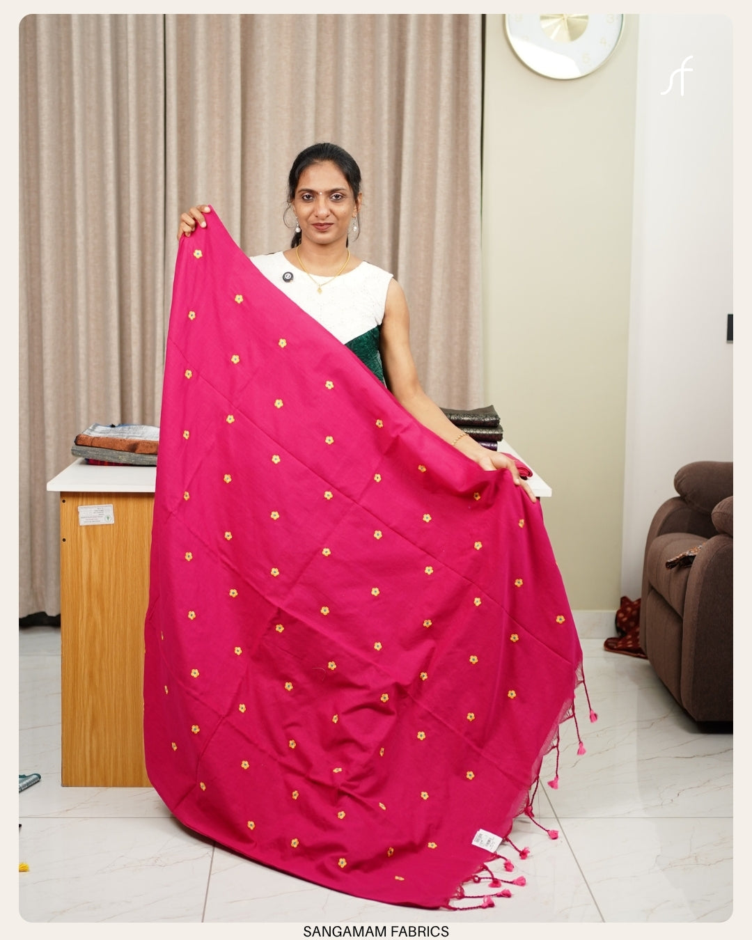 FLORAL EMBROIDERY KHADHI COTTON SAREE