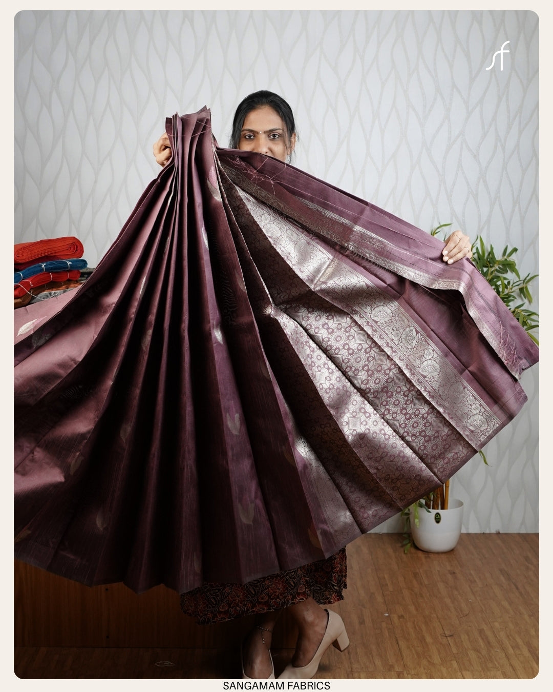 SEMI JUTE SAREE BORDERLESS PATTEN