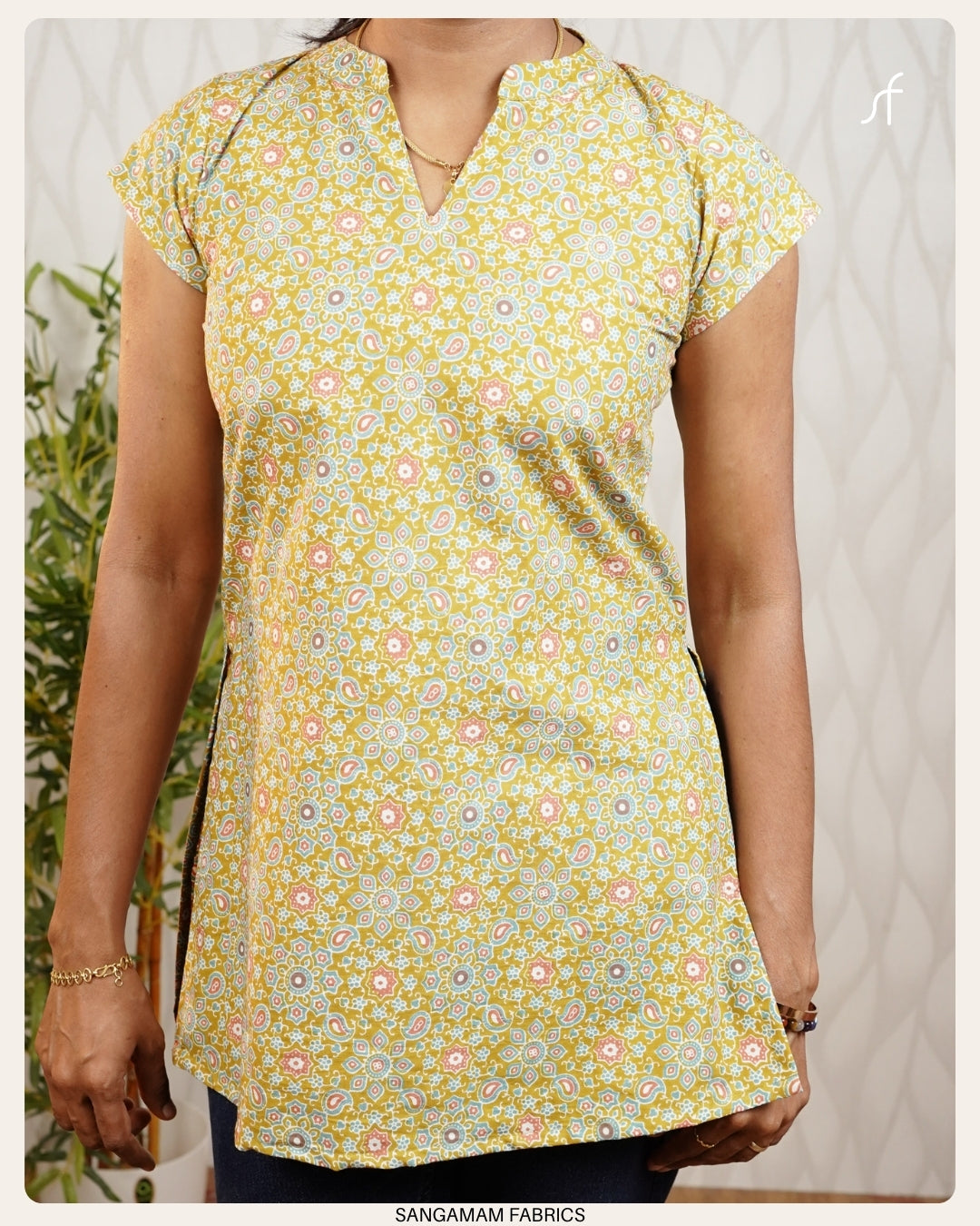 COTTON FLORAL PRINTED SHORT KURTA