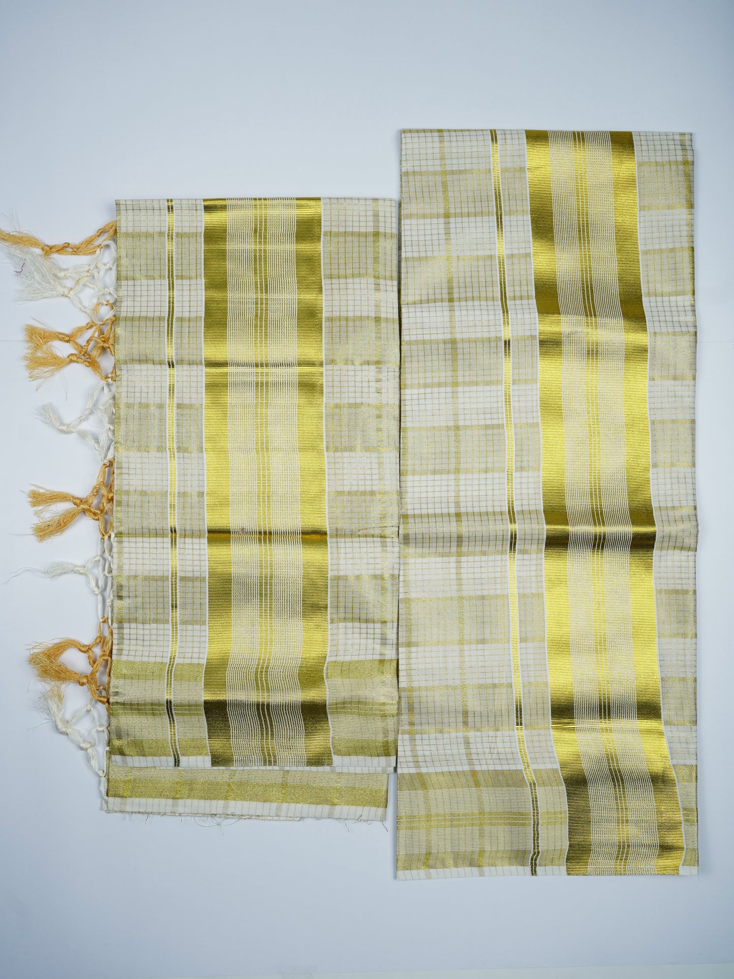 KERALA GOLEN KASAV FANCY CHECK SETMUNDU 2.80 Meter