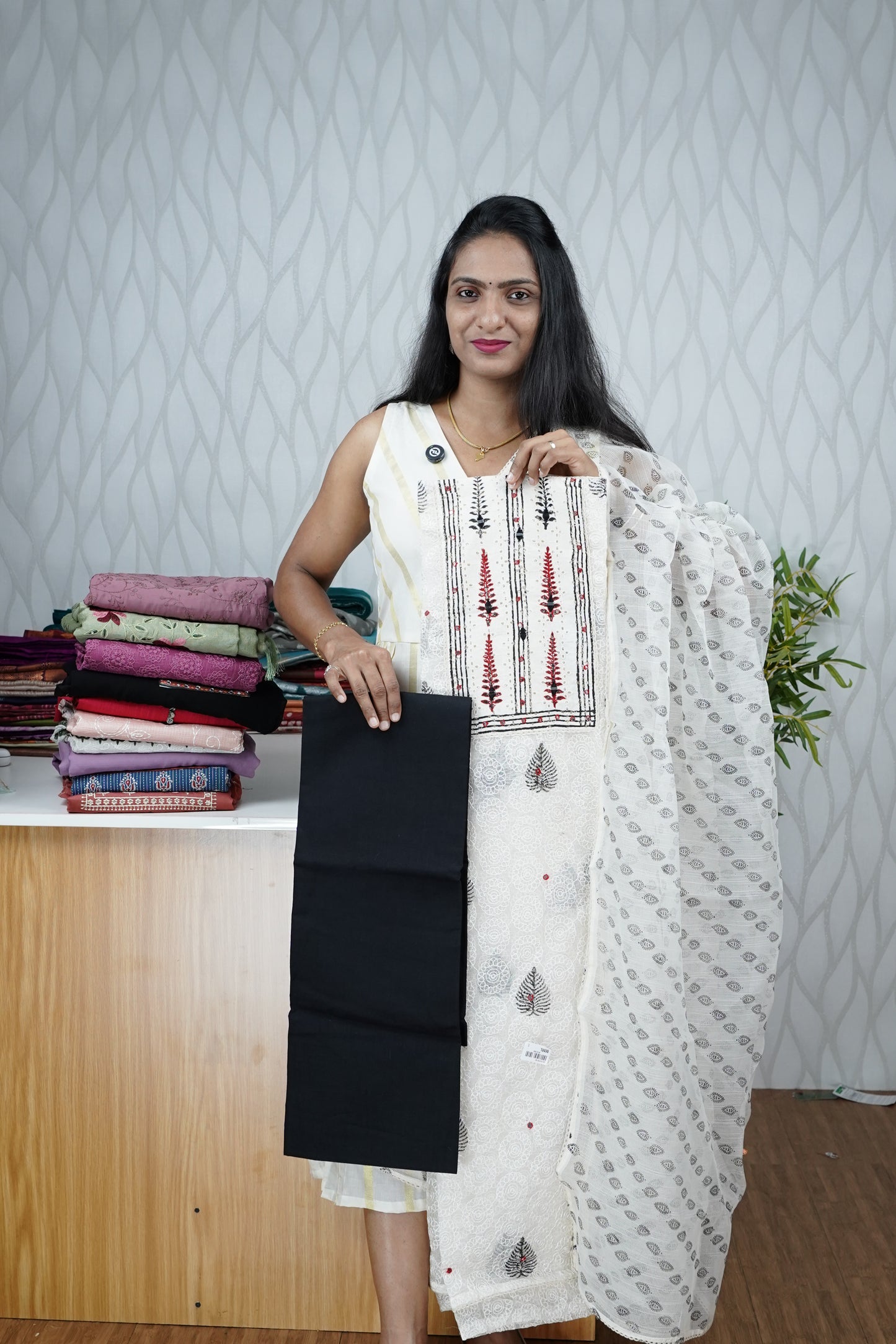 NETCOTTA PHULKARI UNSTITCHED SALWAR SUIT