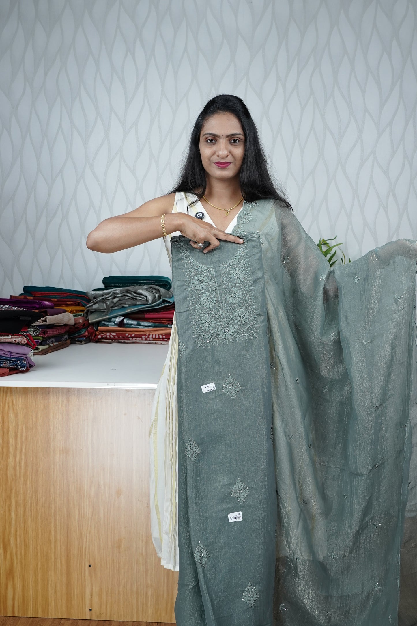 CRUSHED CREPE SILK FABRIC UNSTITCHED SALWAR SUIT