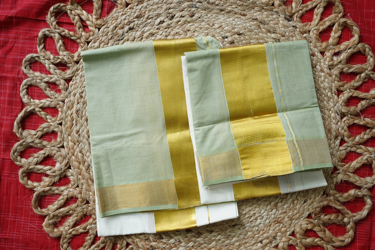 DUSTY GREEN TIE AND DYE KERALA COTTON SETMUNDU