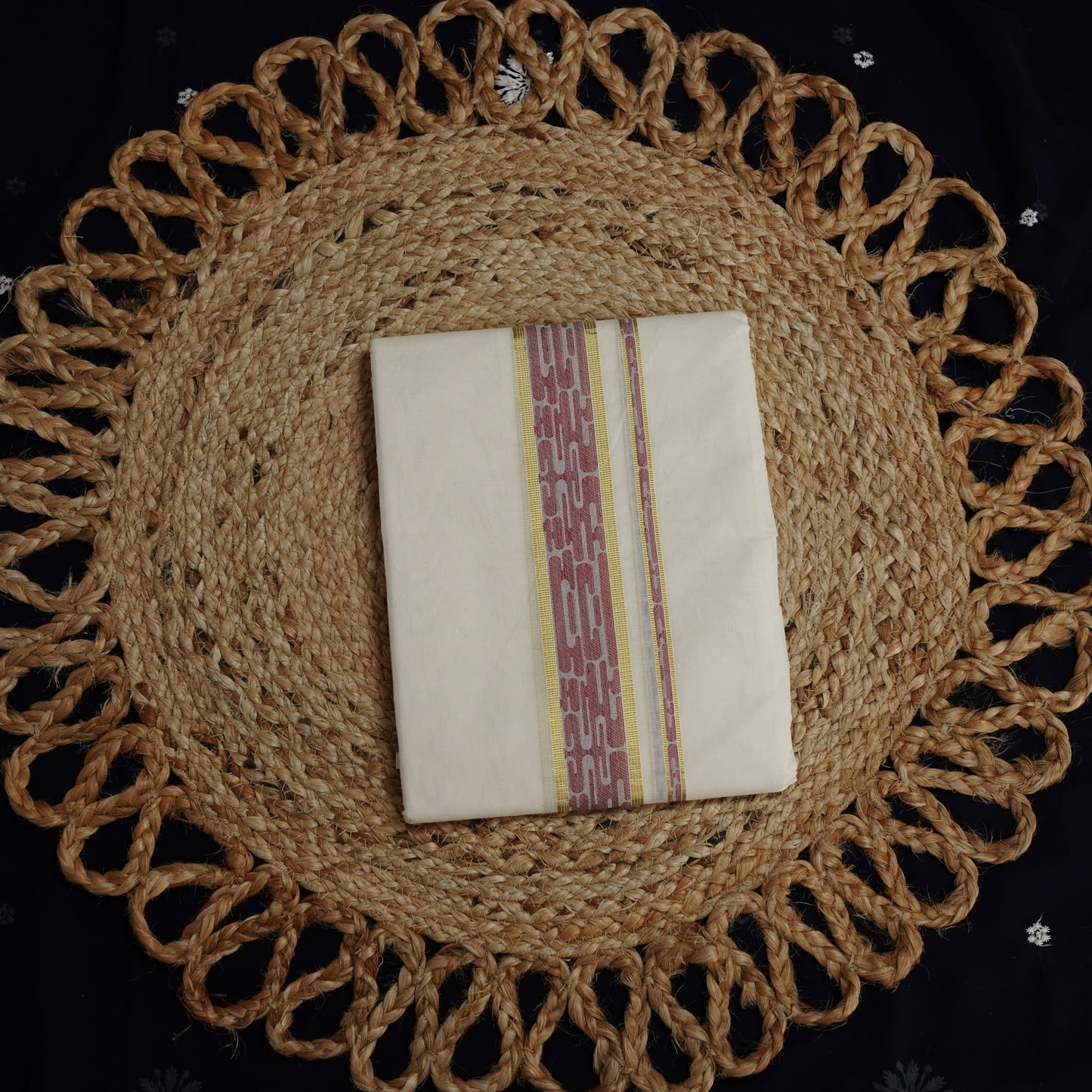 TRADITIONAL JAQUARD BORDER COTTON DOUBLE MUNDU