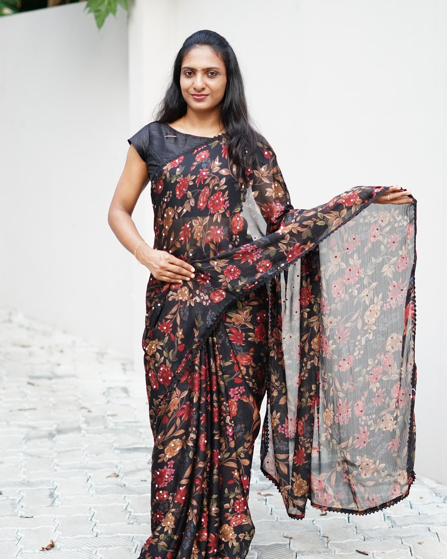 FLORAL PRINTED SAREE