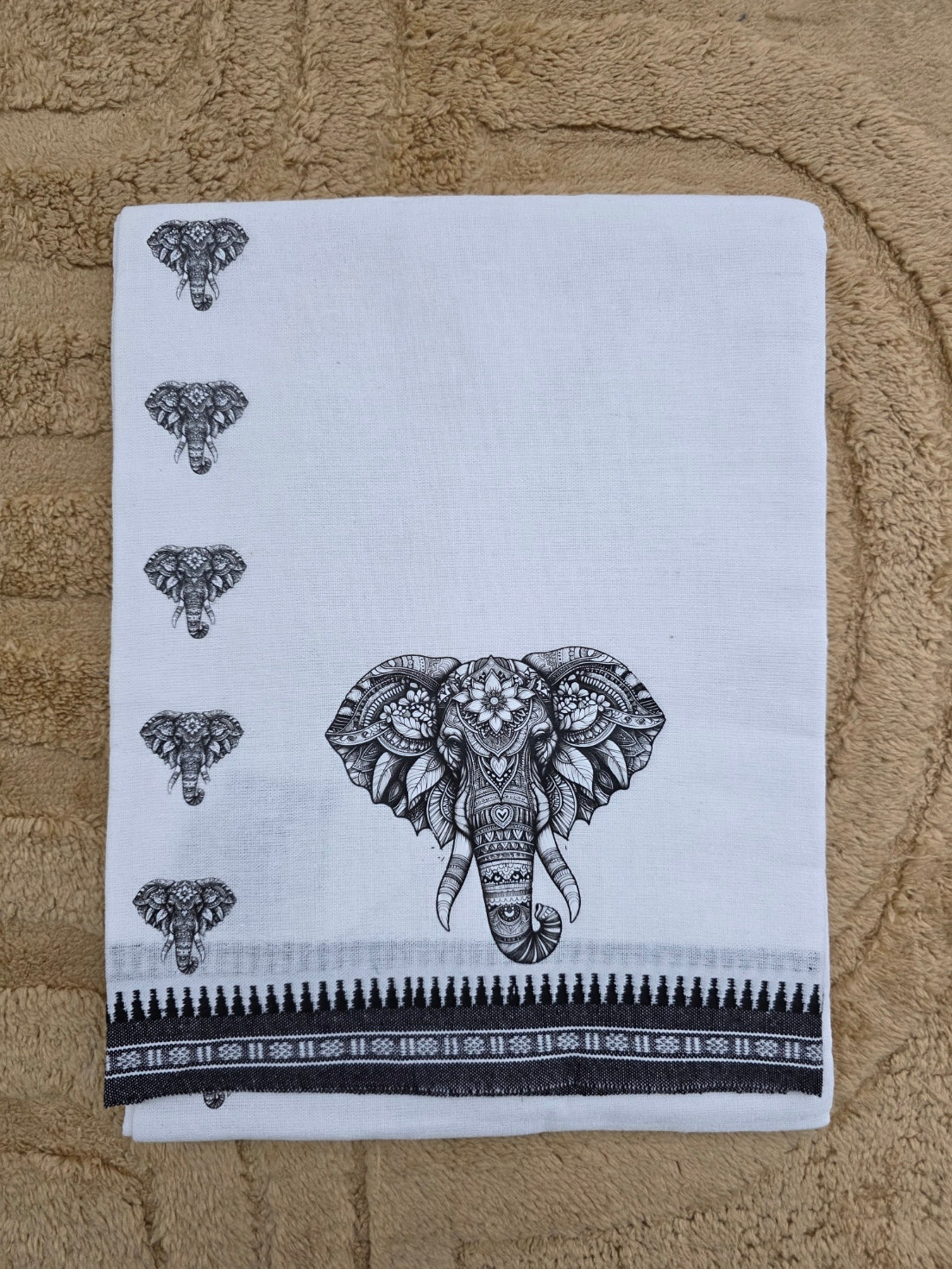 ELEPHANT PRINTED KARA WHITE COTTON MUNDU