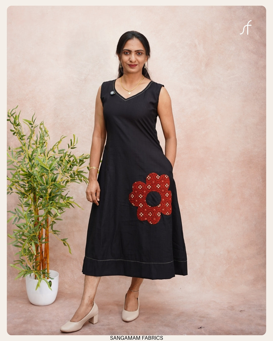 FLOWER DETAILED A-LINE  DRESS