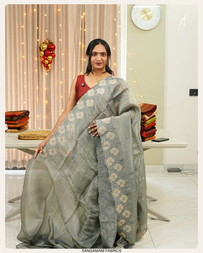FLORAL APPLIQUE DETAILED ORGANZA SAREE