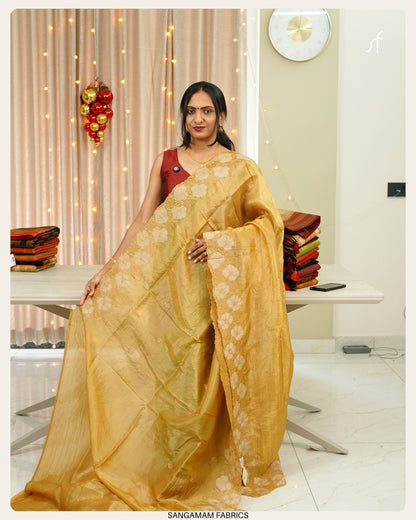 FLORAL APPLIQUE DETAILED ORGANZA SAREE