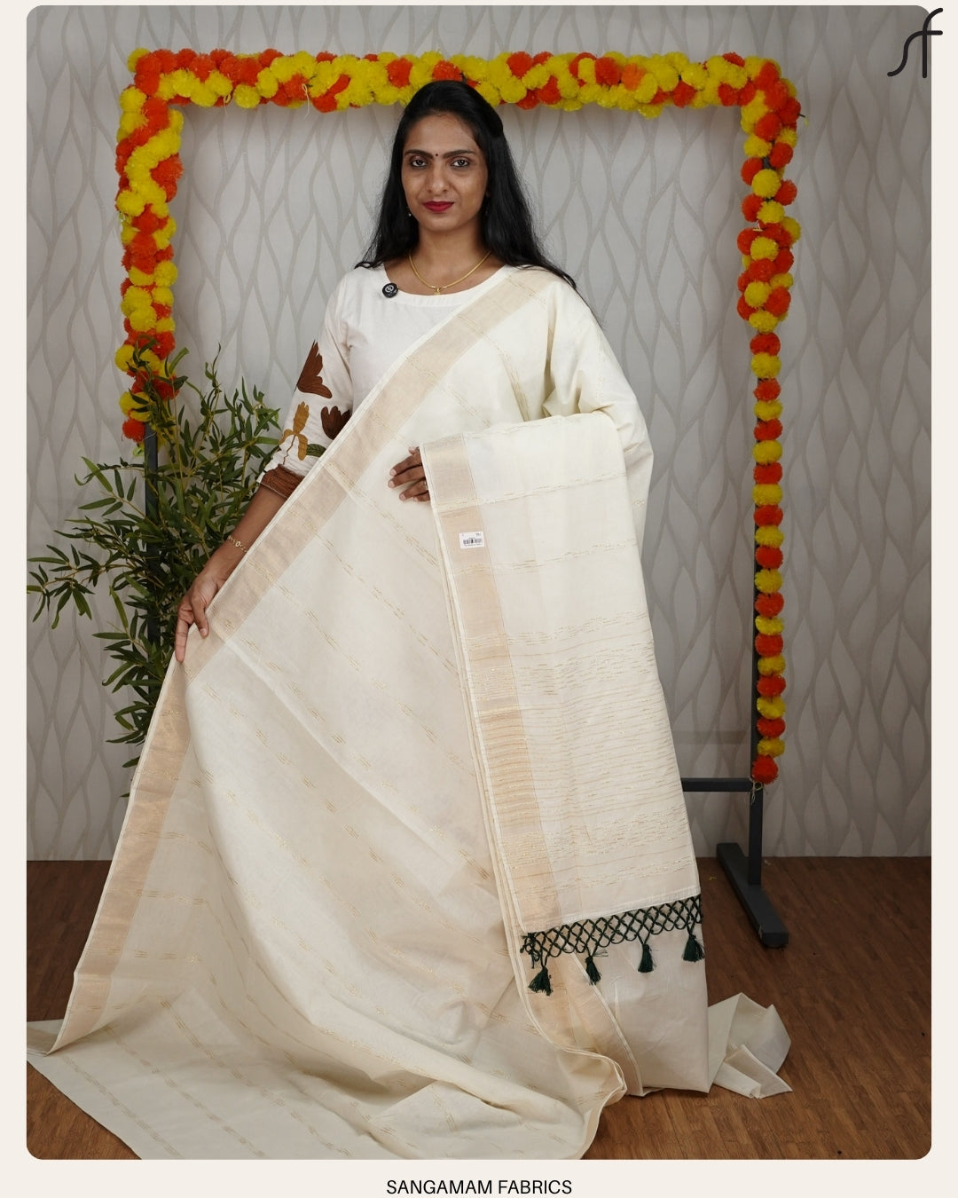 GOLDEN STRIPE DETAILED SET SAREE