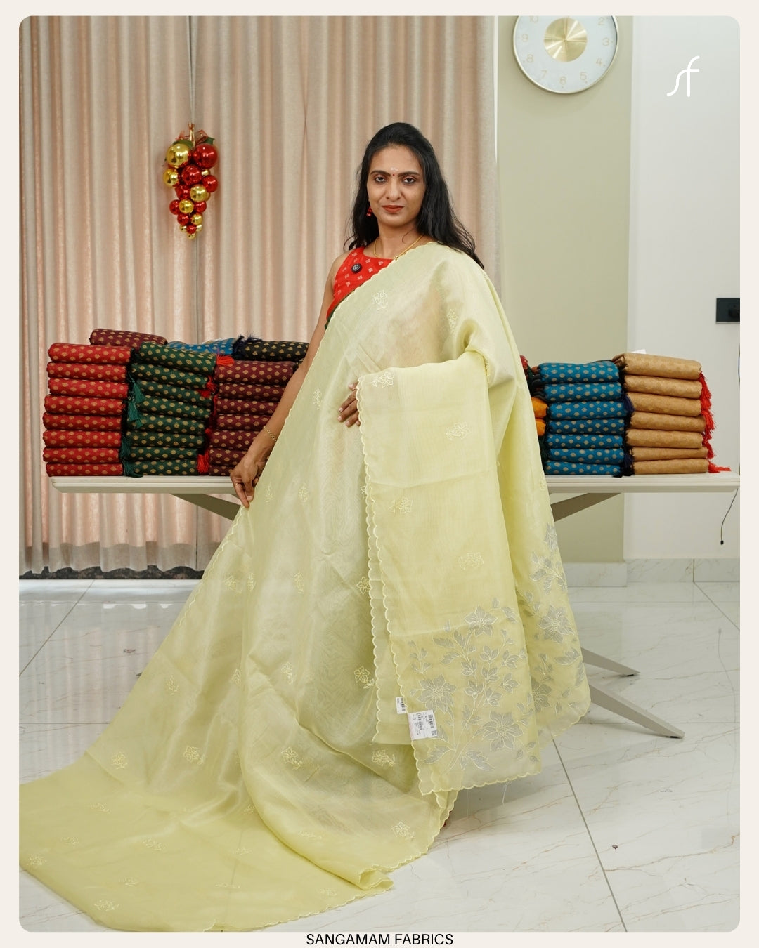FLORAL APPLIQUE DETAILED ORGANZA SAREE