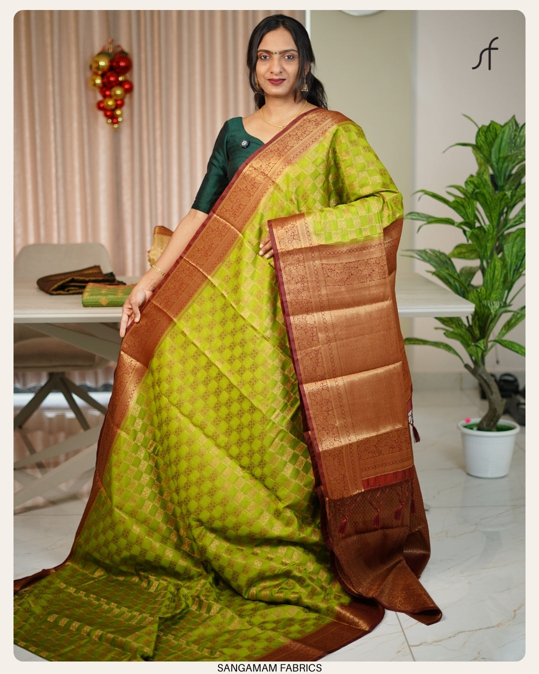 BANARASI SAREE (GREEN)
