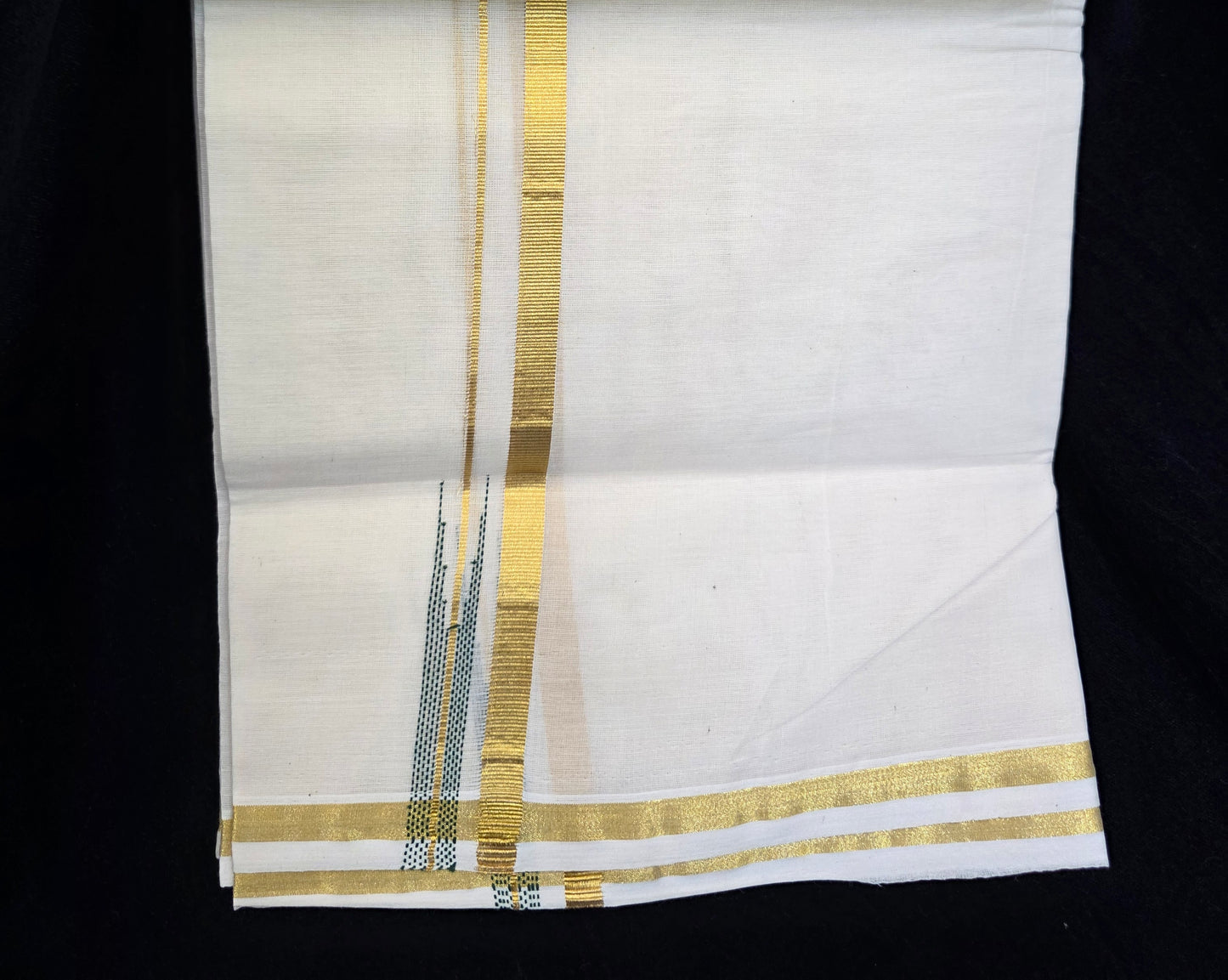 COTTON DOUBLE WITH GREEN CHUTTIKARA WEAVING
