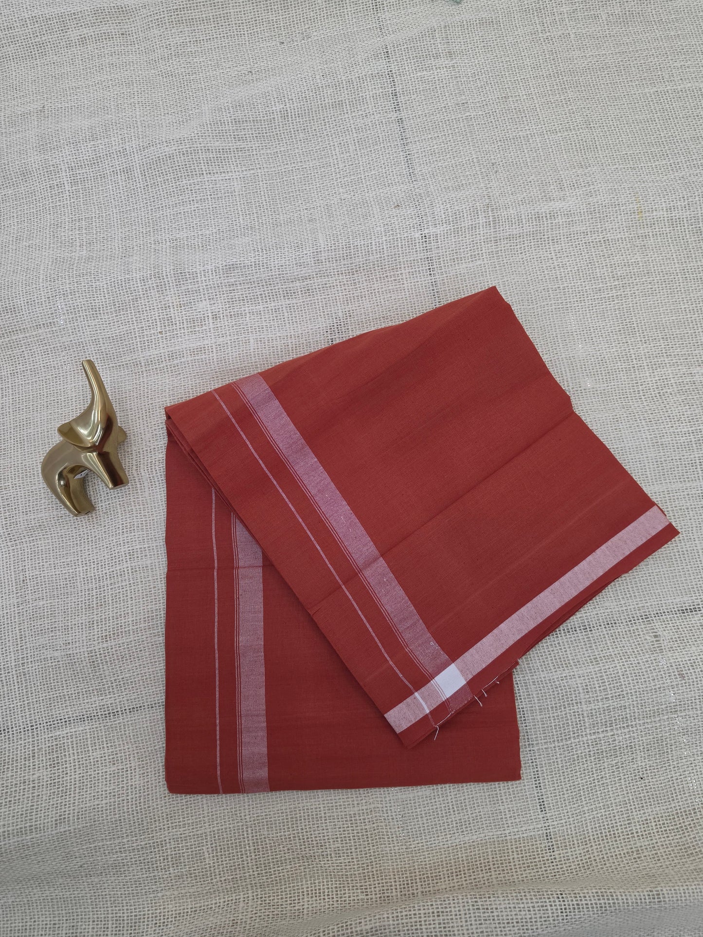 KAVI MUNDU COTTON PLAIN WHITE KARA