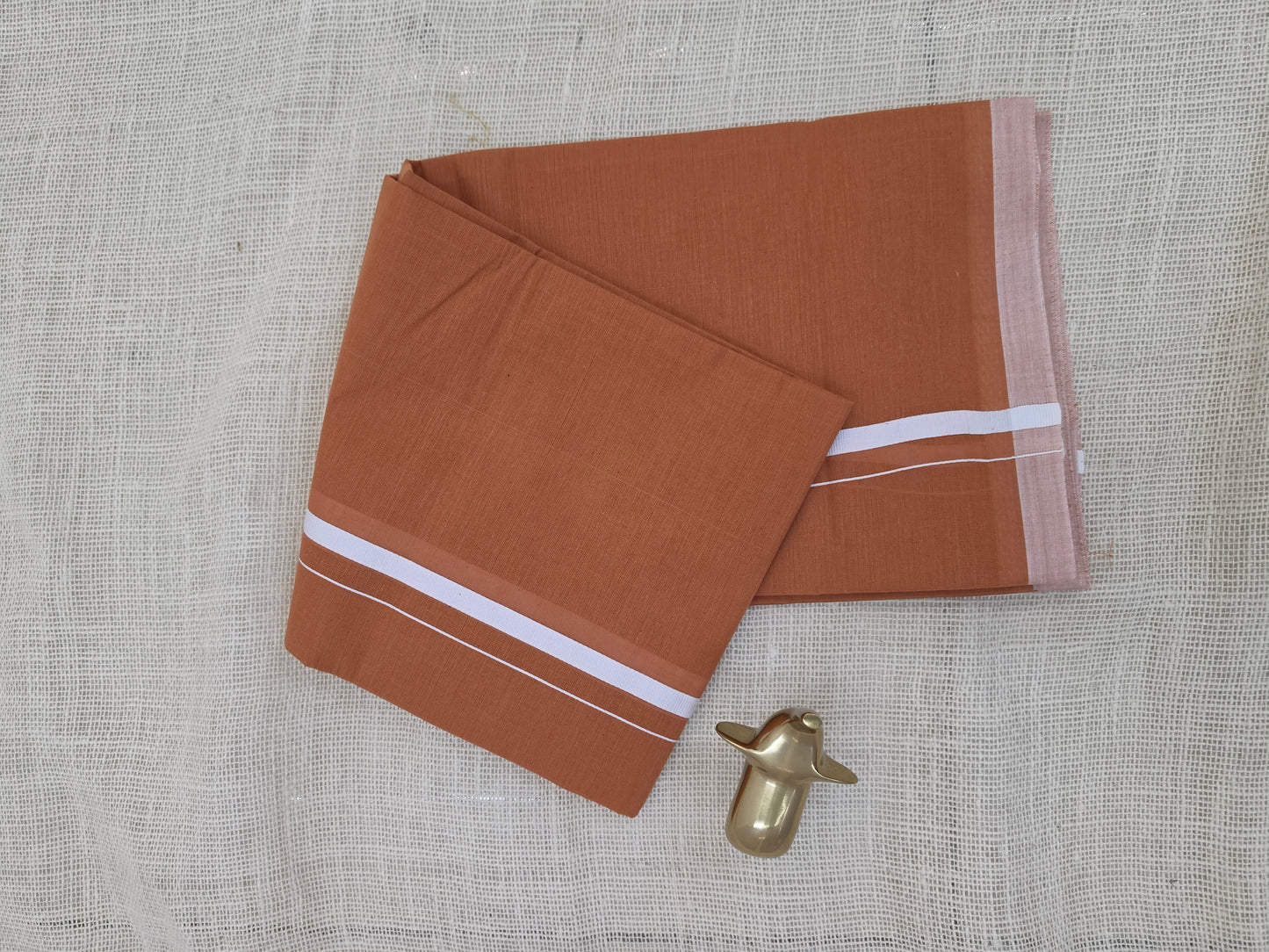 KAVI MUNDU COTTON PLAIN WHITE KARA