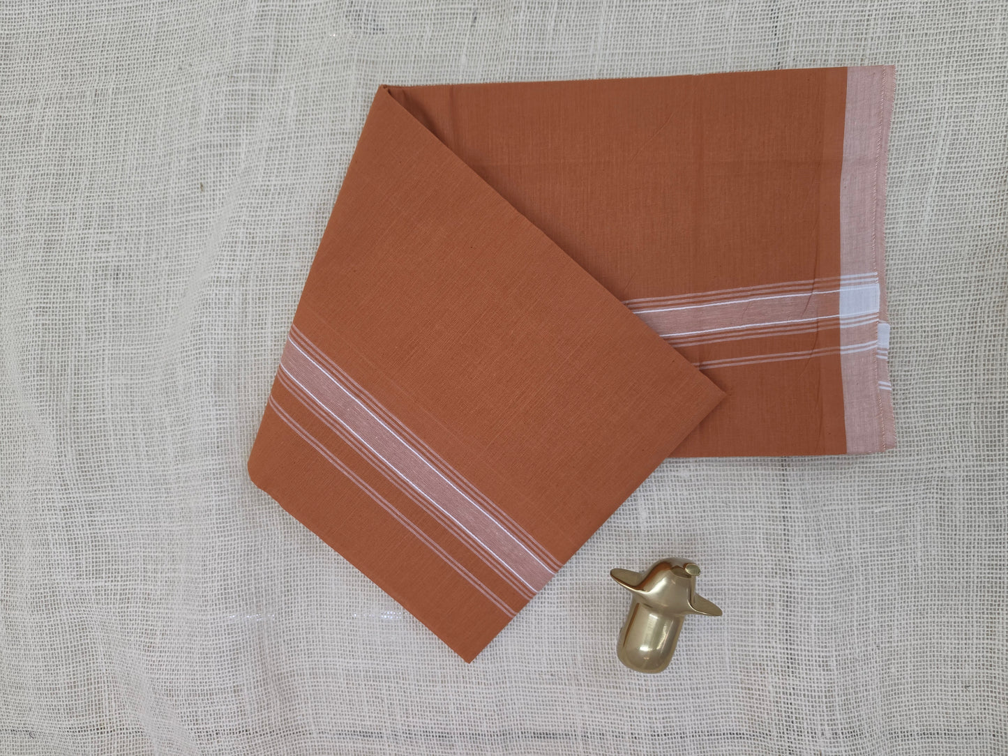 KAVI MUNDU COTTON PLAIN WHITE KARA