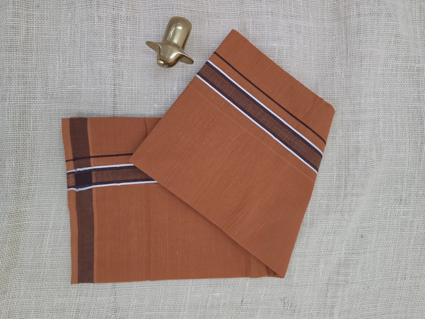 KAVI MUNDU COTTON PLAIN BLACK KARA