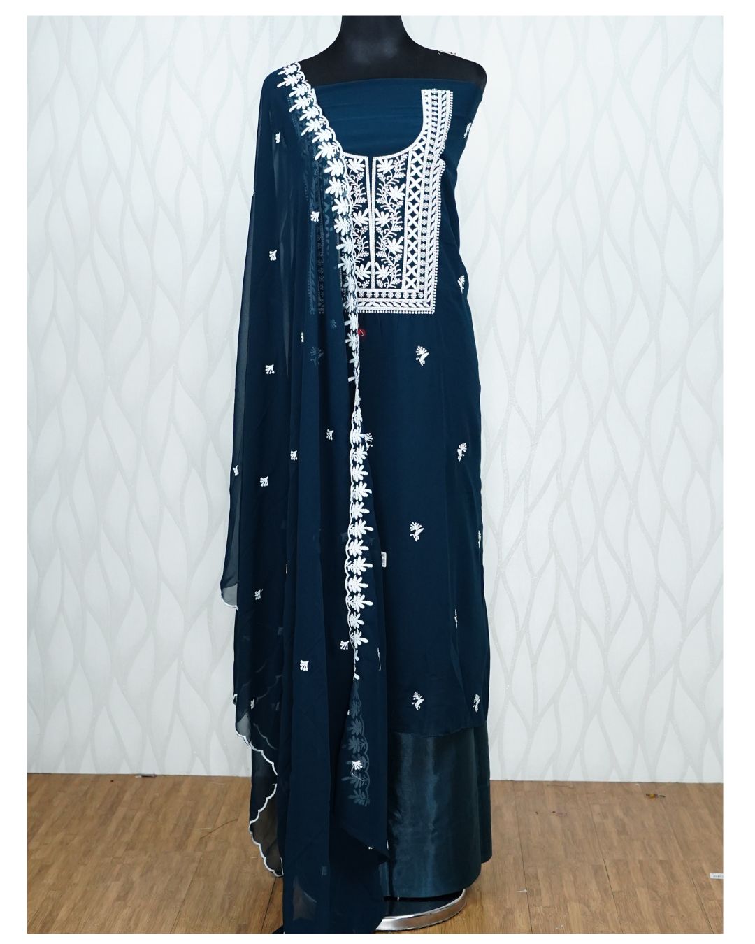 GEORGETTE CHIKANKARI UNSTICHED SALWAR SUIT