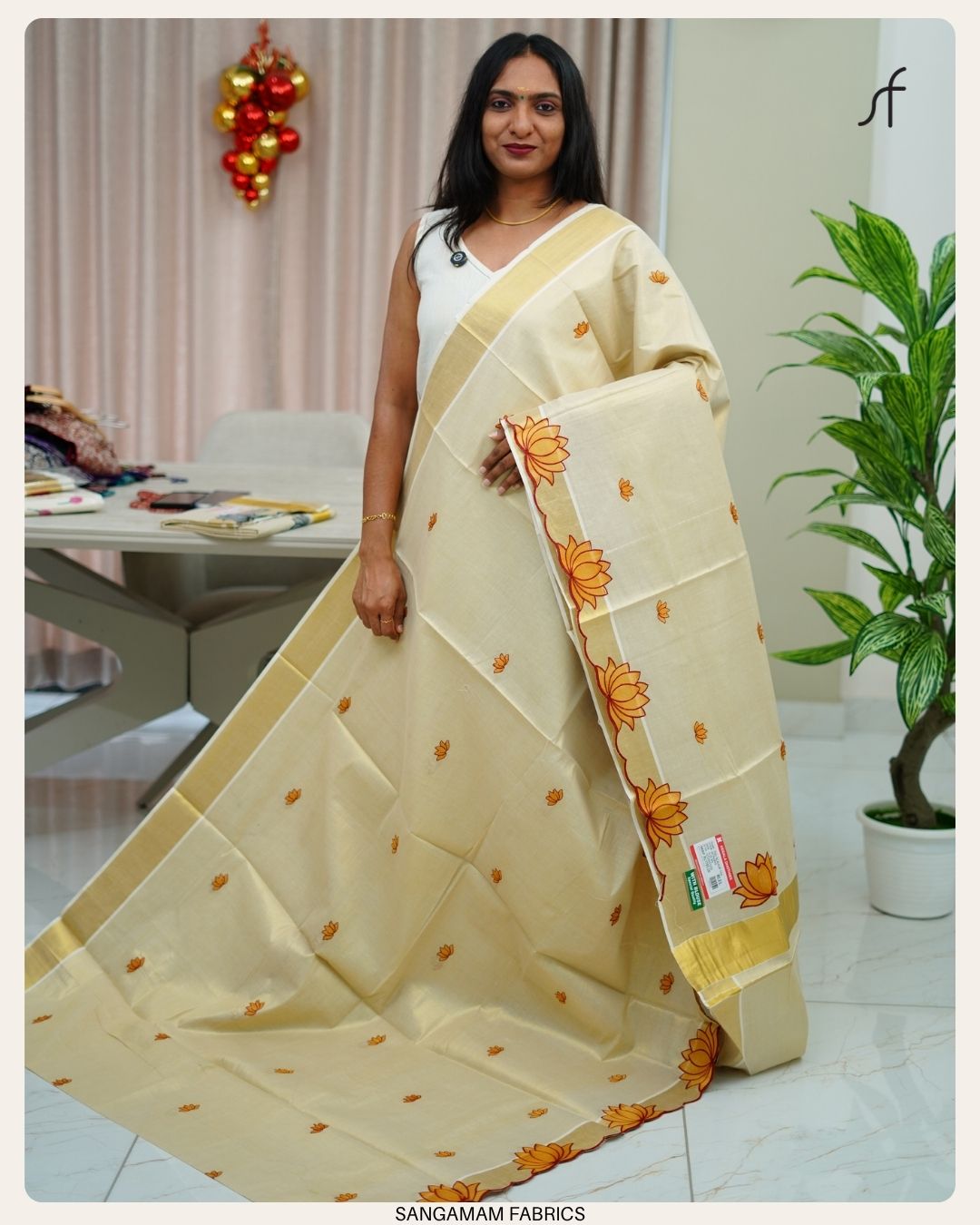 LOTUS DETAILED TISSUE SET SAREE