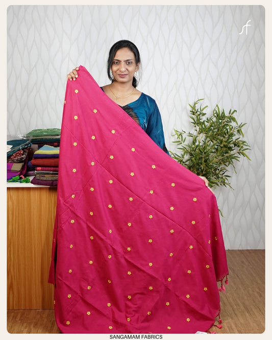 FLORAL EMBROIDERY KHADHI COTTON SAREE