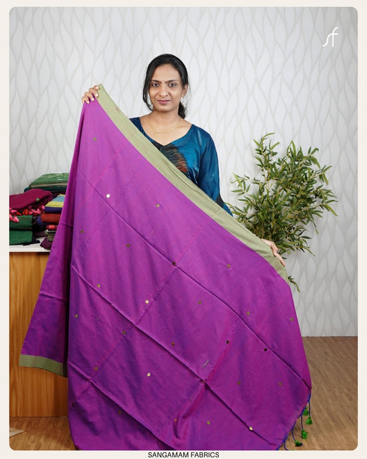 CONTRAST BORDER KHADHI COTTON SAREE
