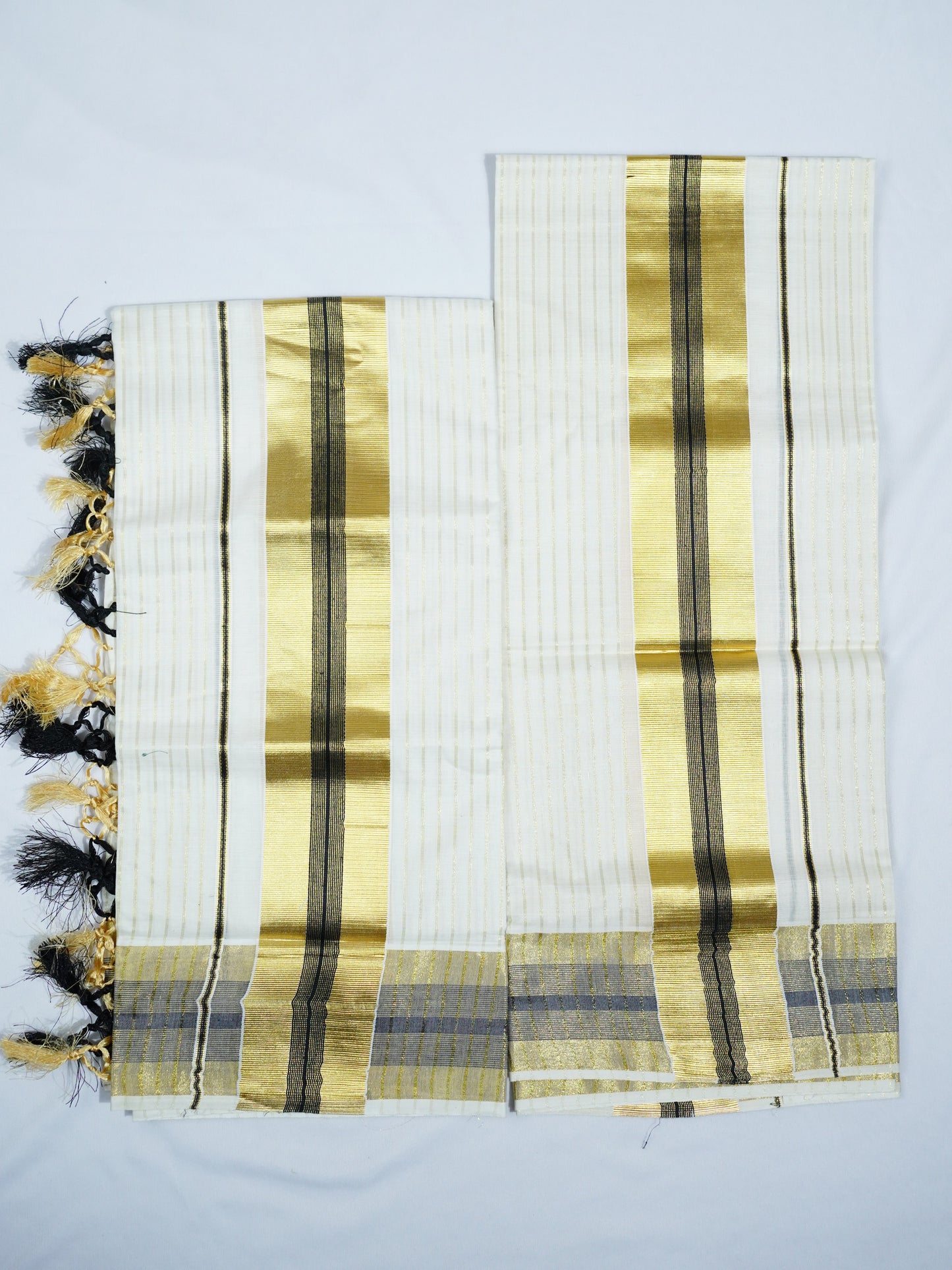 KERALA GOLDEN KASAV AND COLOUR KARA WITH STRIPE DESIGN 2.80 Meter