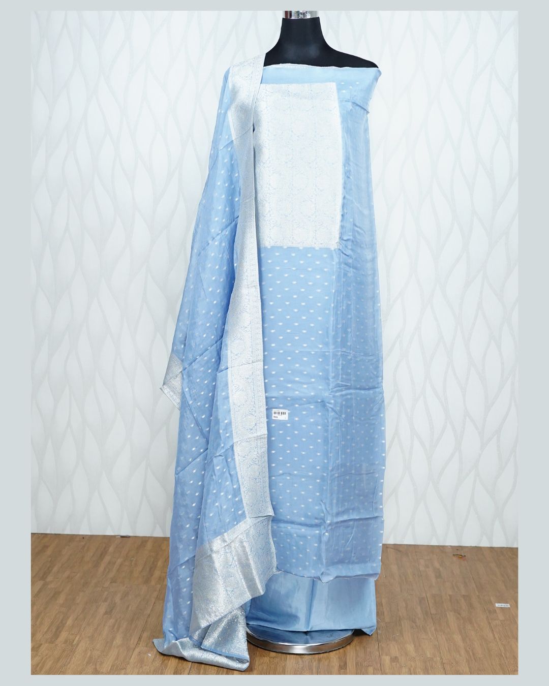 SEMI BANARASI UNSTICHED SALWAR SUIT