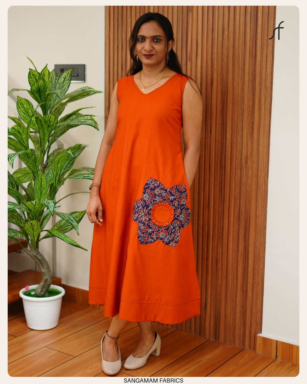 FLOWER DETAILED A-LINE DRESS