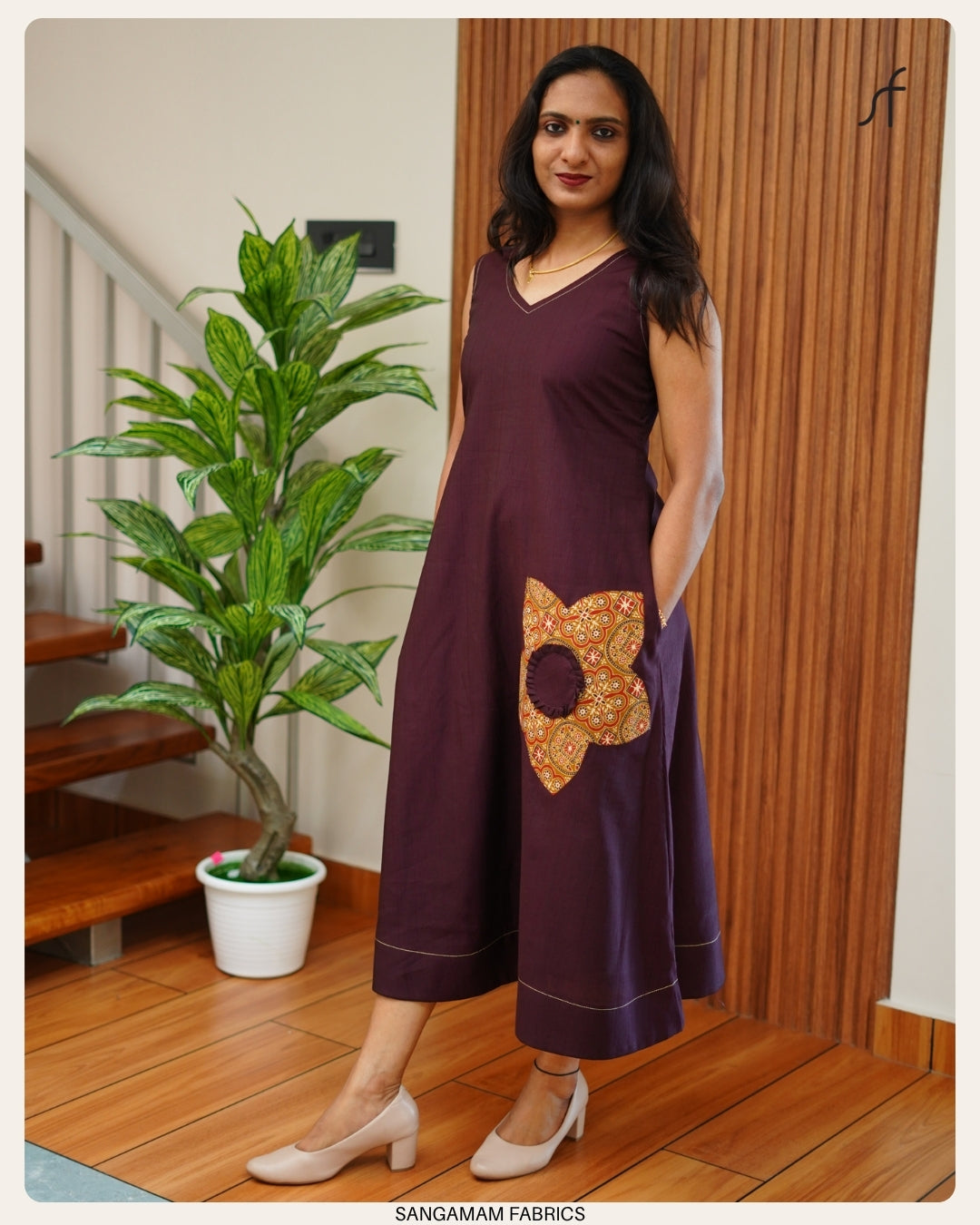 FLOWER DETAILED A-LINE DRESS