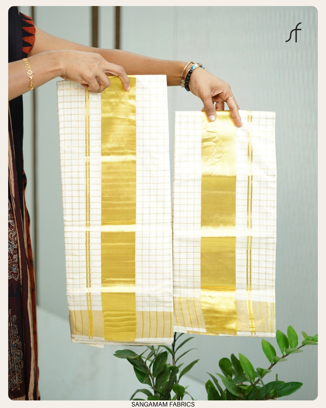 GOLDEN KASAVU SET MUNDU