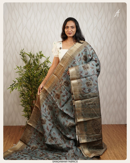 FLORAL   PRINTED  SEMI JUTE  SAREE