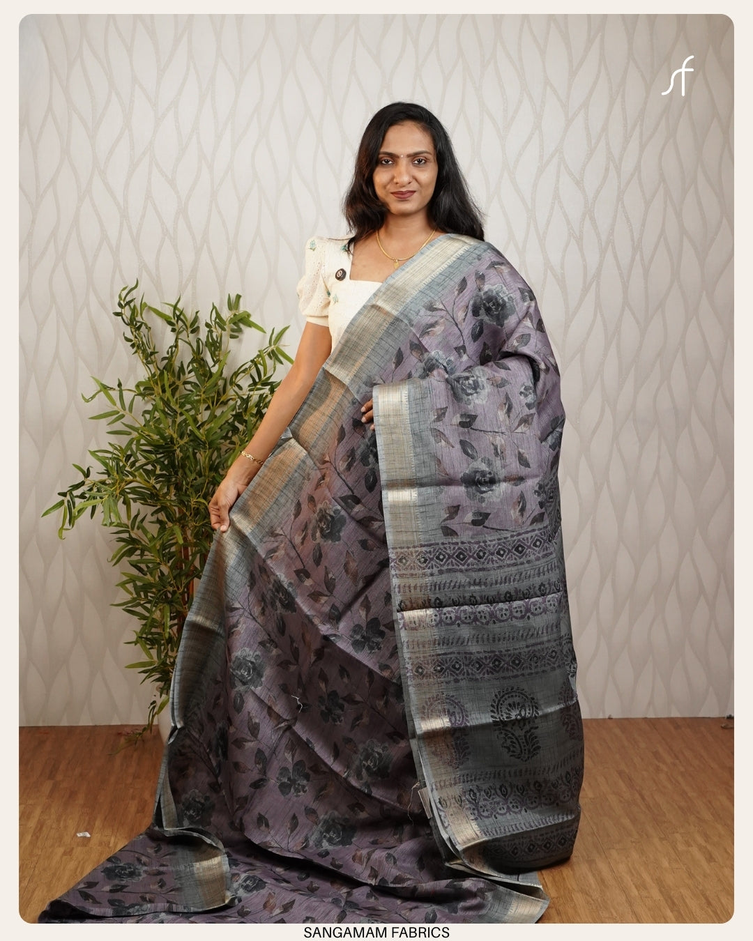 FLORAL   PRINTED  SEMI JUTE  SAREE