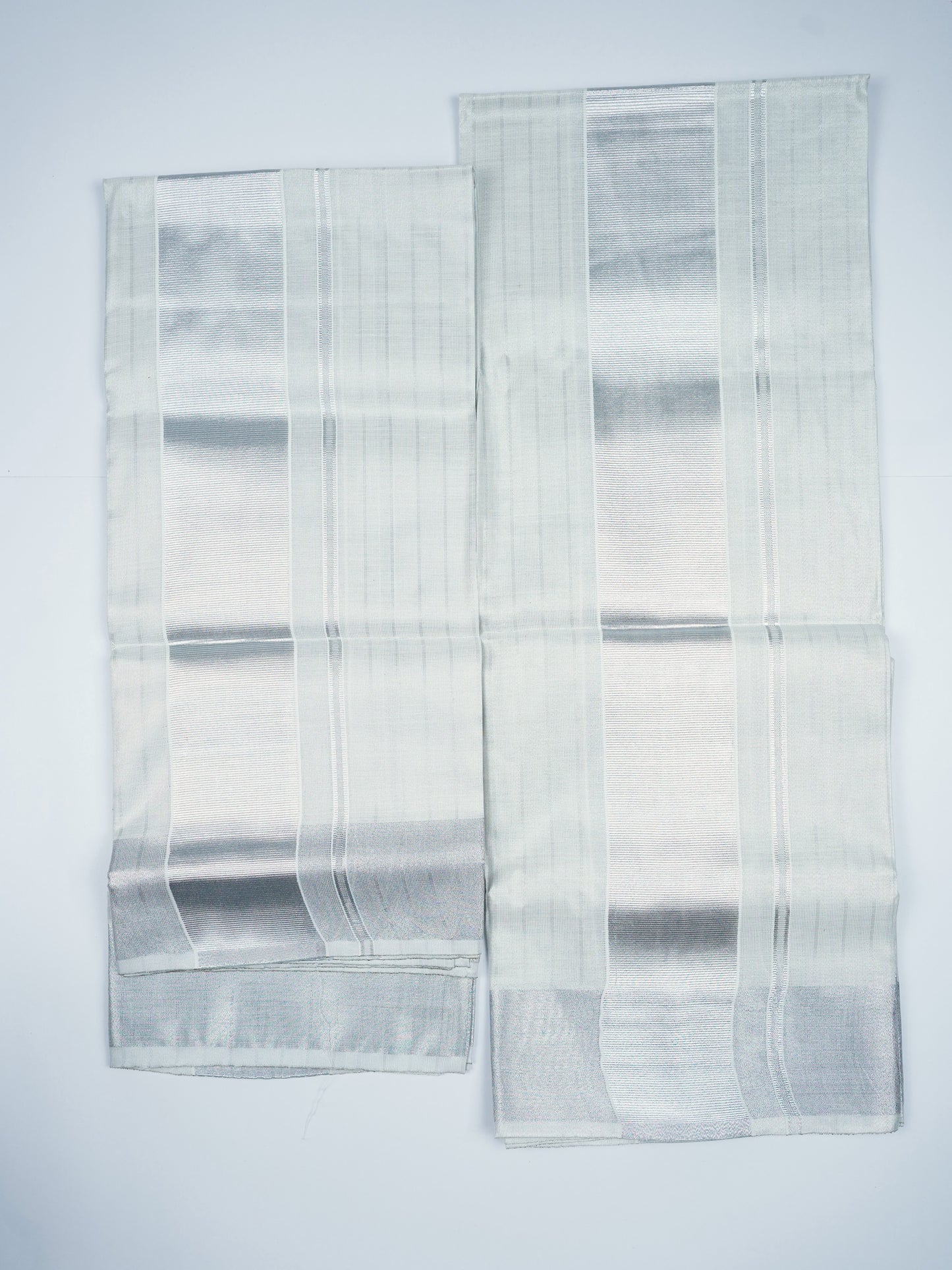 KERALA SILVER TISSUE LINE SETMUNDU 2.80 Meter