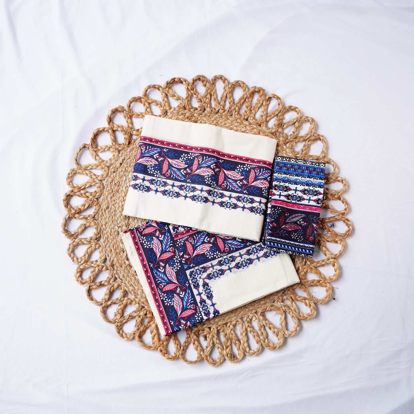 FANCY BORDER SET MUNDU WITH PRINTED BLOUSE