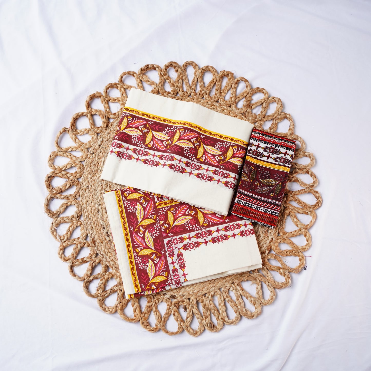 FANCY BORDER SET MUNDU WITH PRINTED BLOUSE