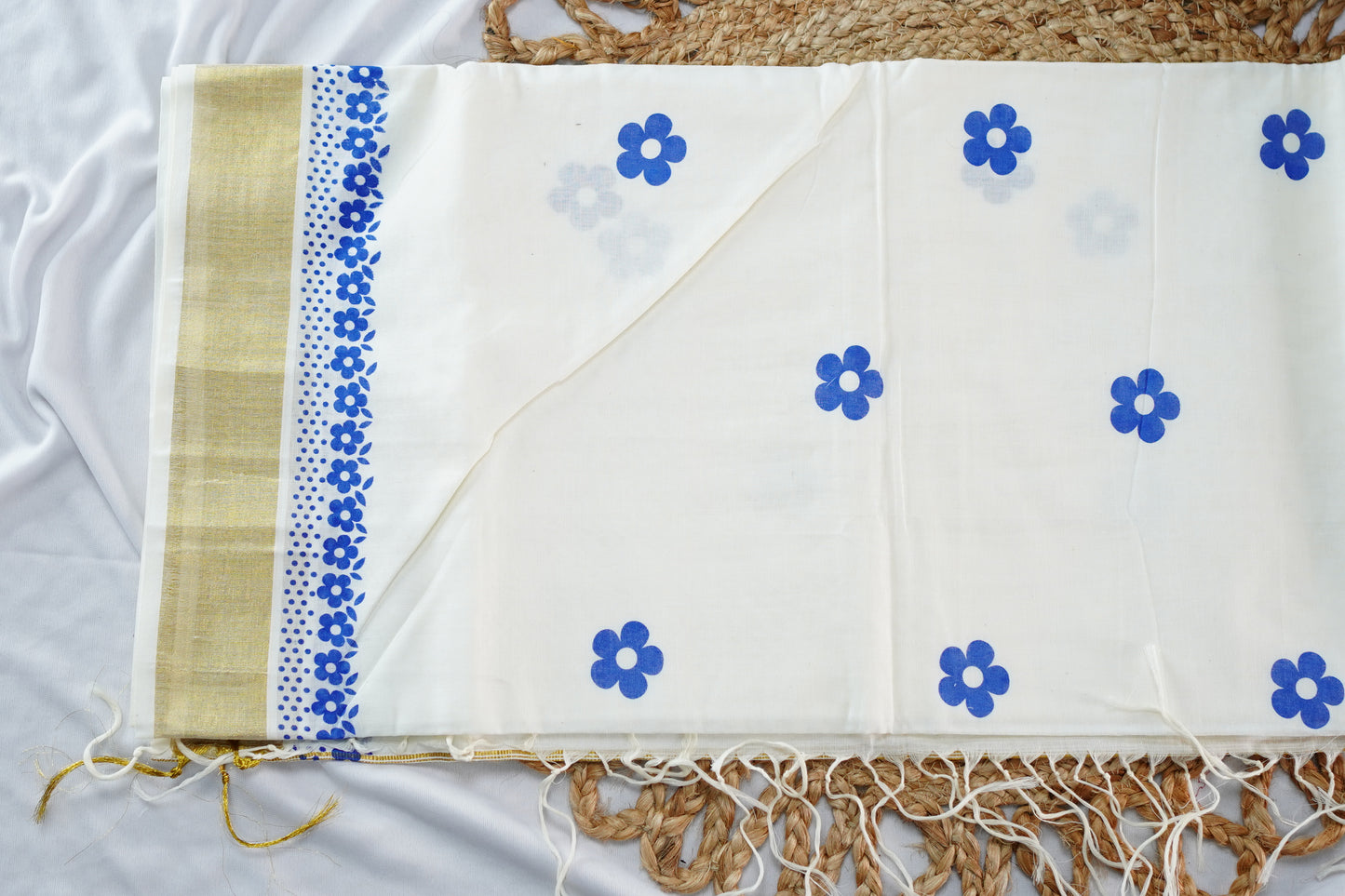 KERALA COTTON SETSAREE FANCY LINE PATTERN PALLU WITH PRINT