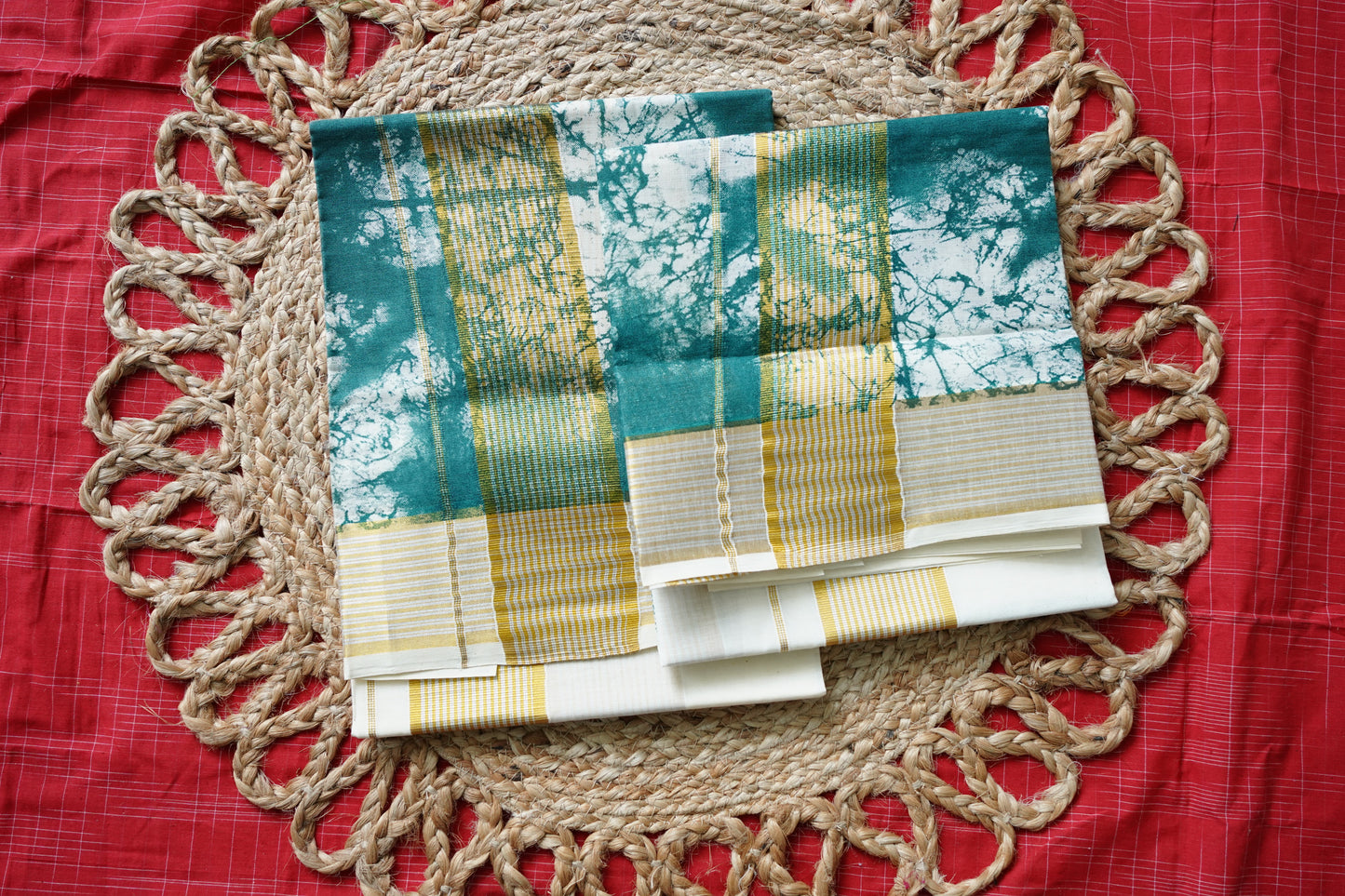 ABSTRACT TIE AND DYE KERALA COTTON SETMUNDU