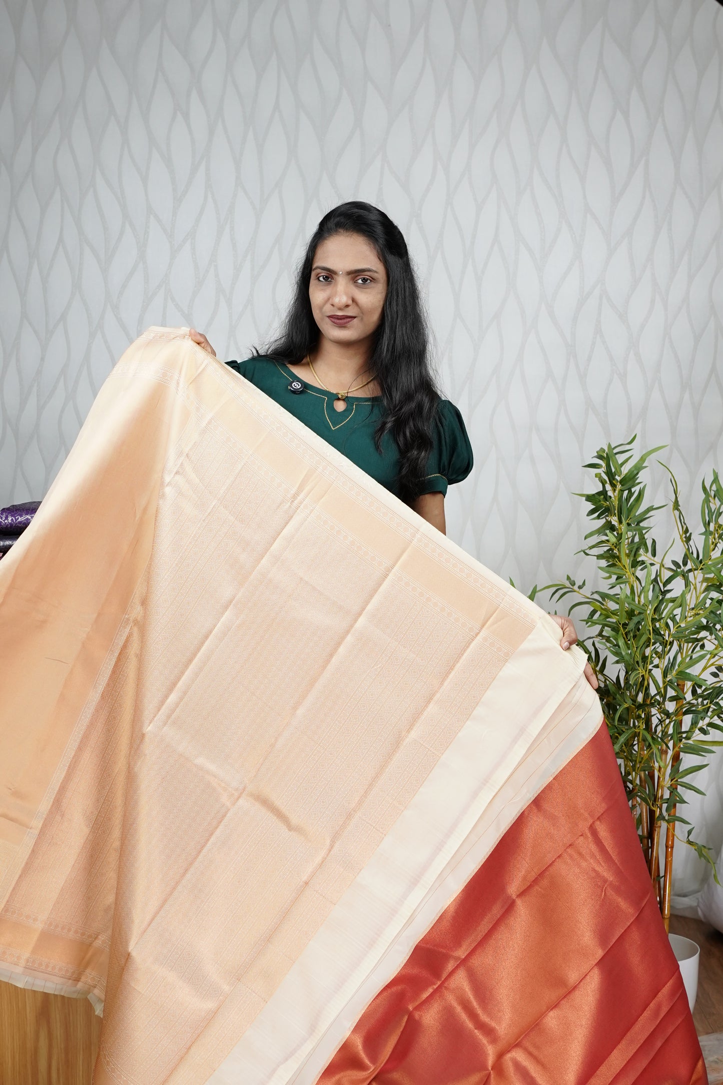 CONTRAST BLOUSE BROCADE SEMI SILK SAREE