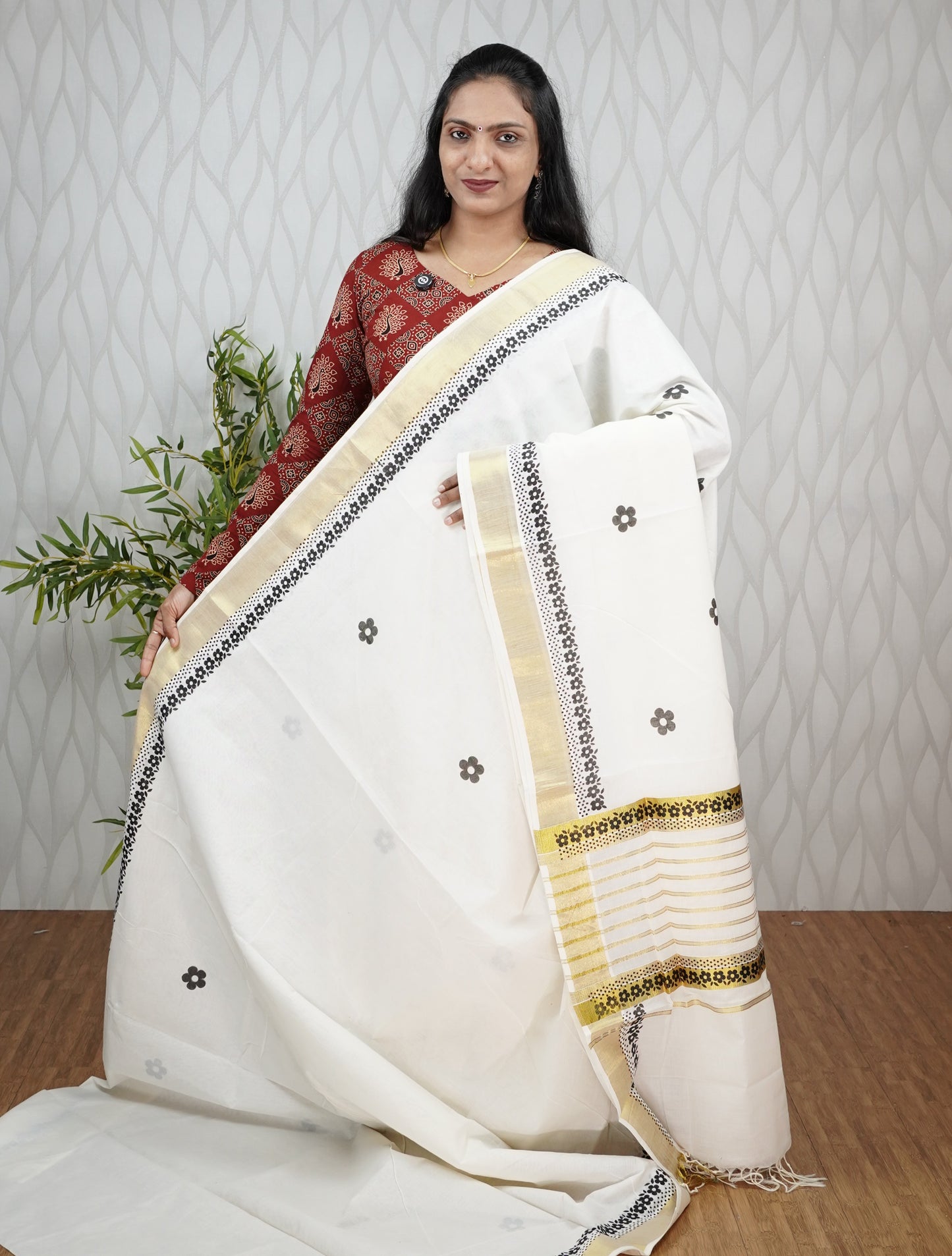 KERALA COTTON SETSAREE FANCY LINE PATTERN PALLU WITH PRINT