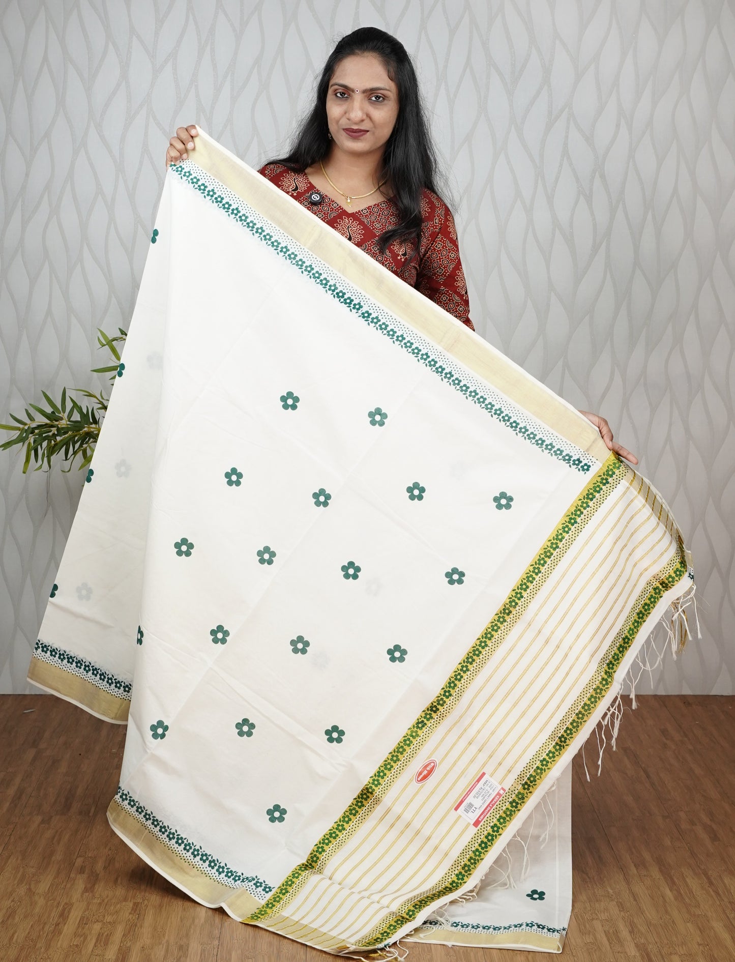 KERALA COTTON SETSAREE FANCY LINE PATTERN PALLU WITH PRINT