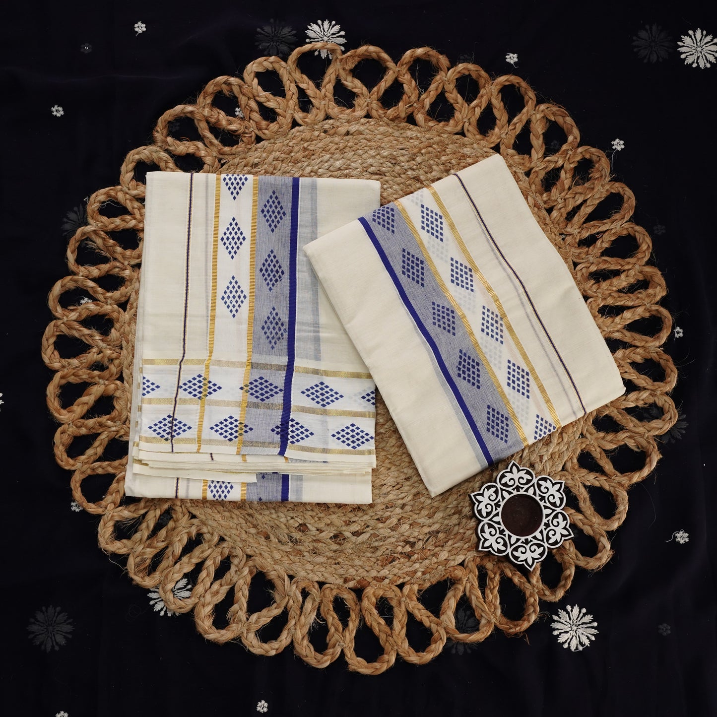 KERALA COTTON SET MUNDU WITH PRINTED BLOUSE