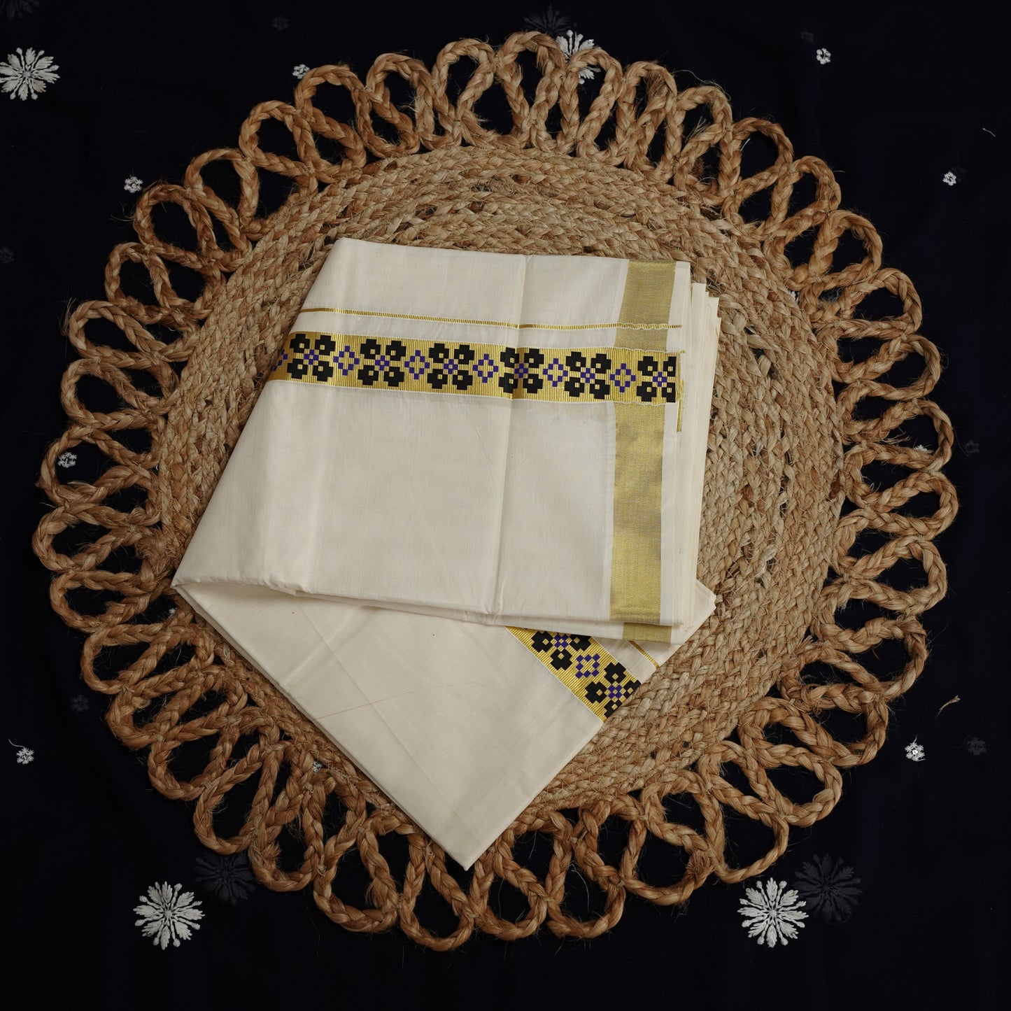 KERALA DOUBLE MUNDU CREEM KASAV FANCY PRINT