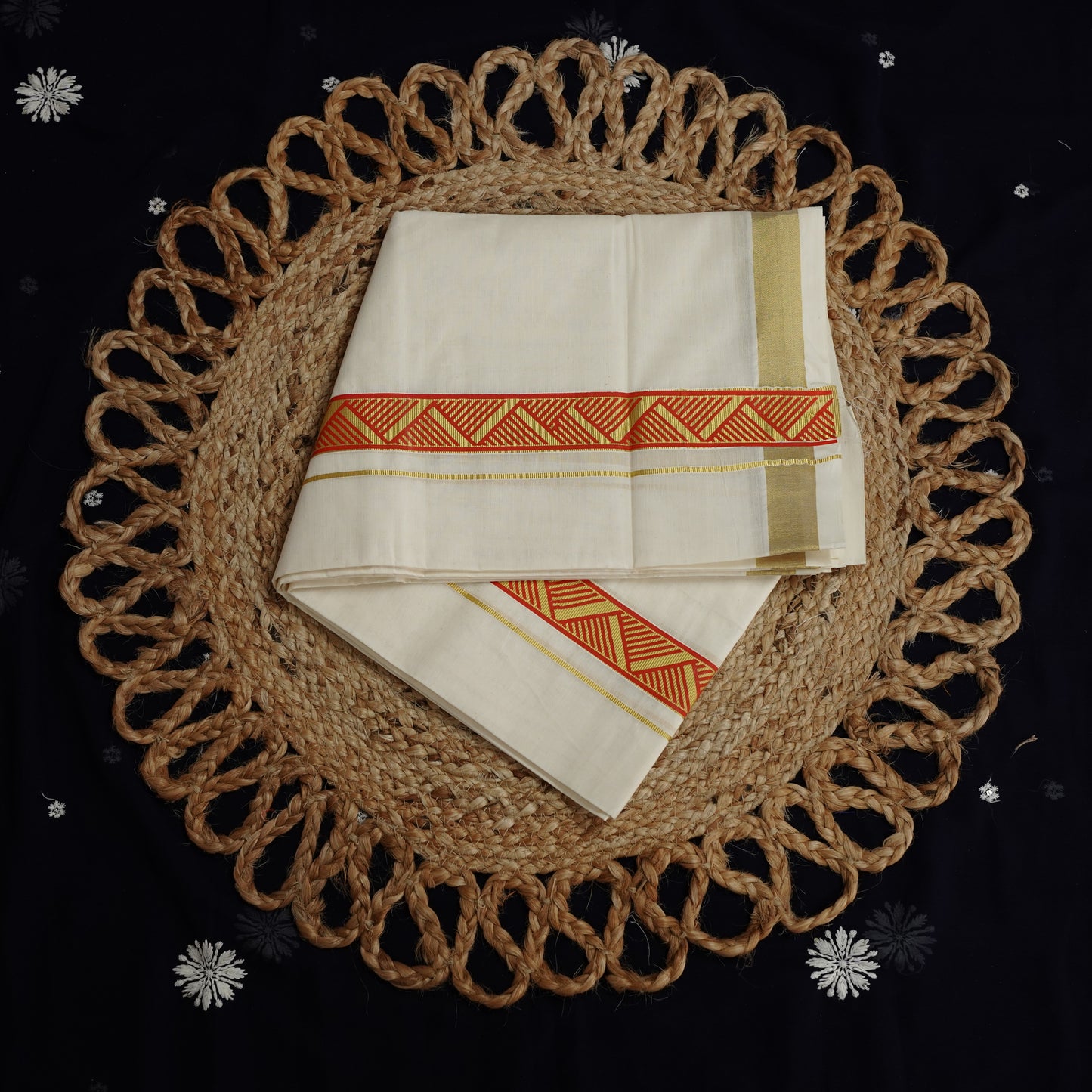 KERALA DOUBLE MUNDU CREEM KASAV FANCY PRINT