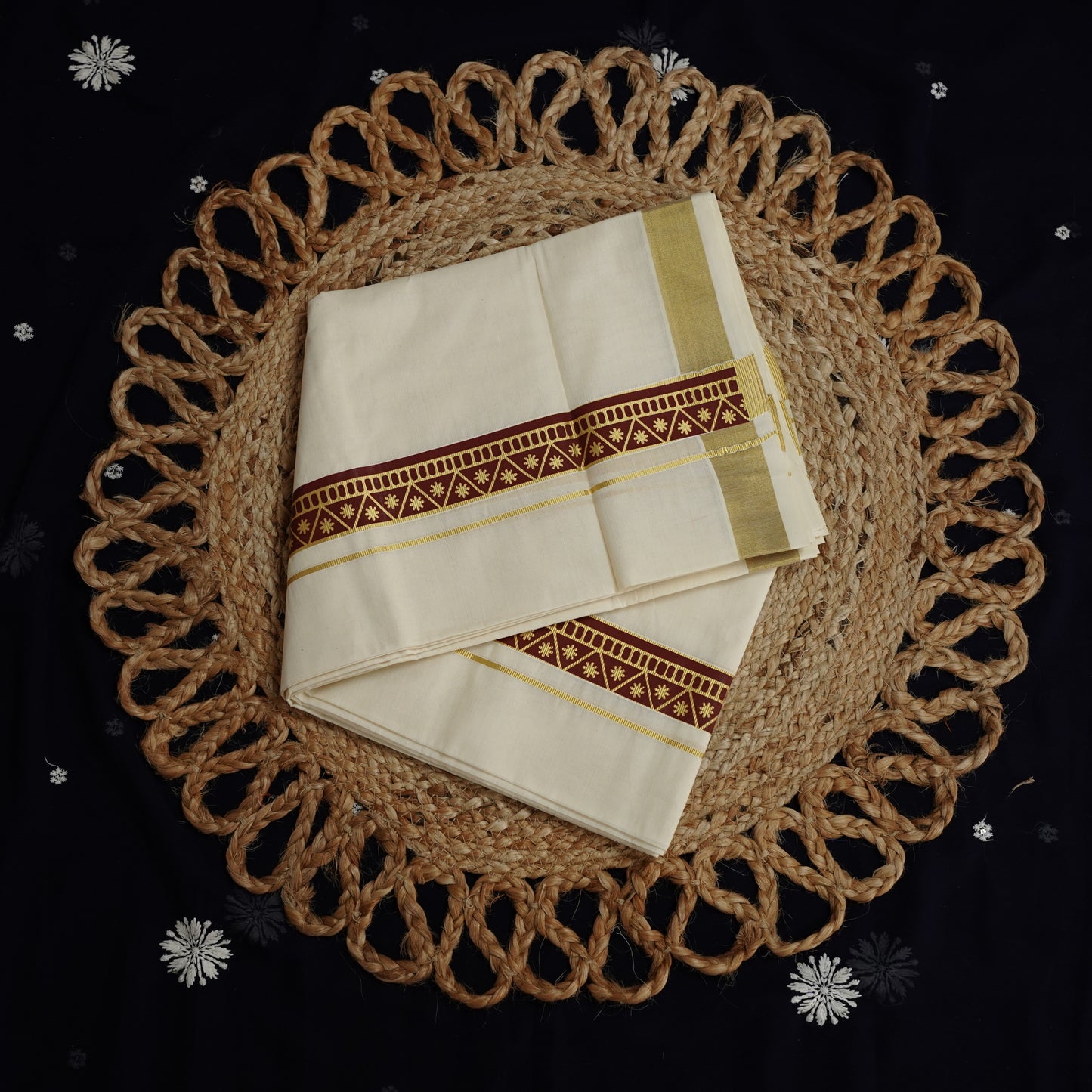 KERALA DOUBLE MUNDU CREEM KASAV FANCY PRINT